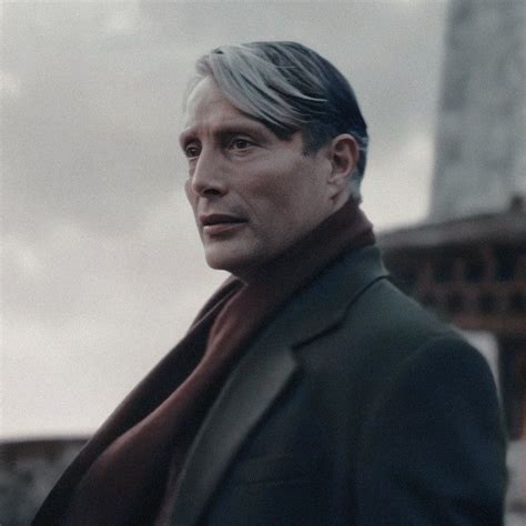 Mads Mikkelsen Icon | Fantastic beasts grindelwald, Harry potter fantastic beasts, Mads mikkelsen