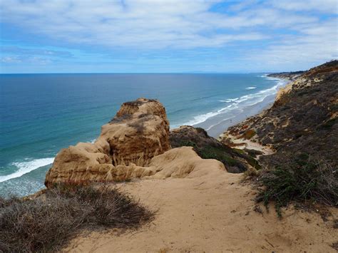 Discover Tranquil Stays: Explore Hotels Near Torrey Pines State Beach