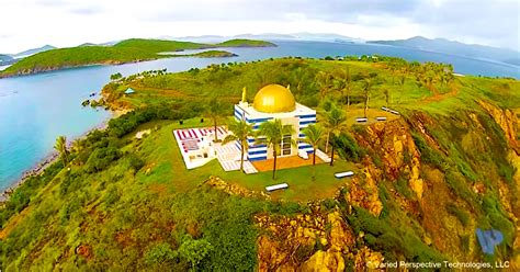 Jeffrey Epstein Private Island Little St. James USVI (foto YouTube) – Rob Scholte Museum