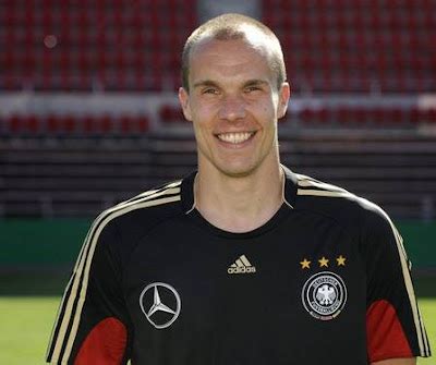 German goalkeeper, Robert Enke, commits suicide