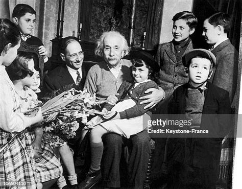 Albert Einstein Birthday Photos and Premium High Res Pictures - Getty ...