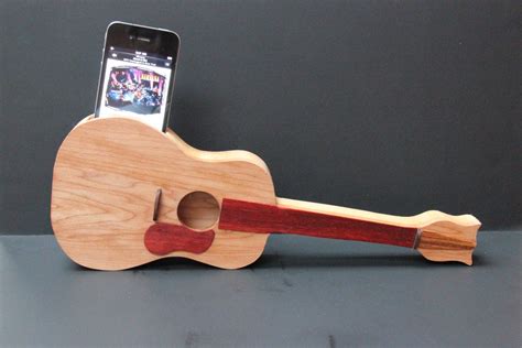 Acoustic Guitar Natural amplifier - speaker designed for iPhones | Wooden speakers, Speaker ...