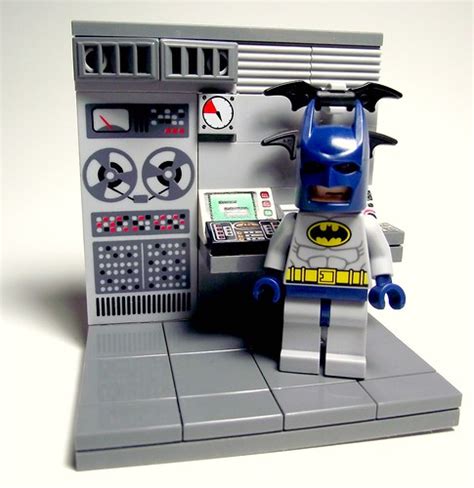 Batcomputer 2 | Batman decided to pose for a picture in fron… | Flickr