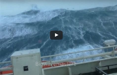 WATCH: Boxing Day Storm in North Sea