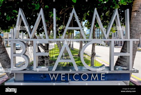 Welcome to Miami Beach Sign, Miami Beach, Florida, USA Stock Photo - Alamy