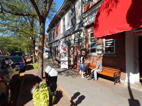 Fall Gazing at Skaneateles, New York - FLL360.COM