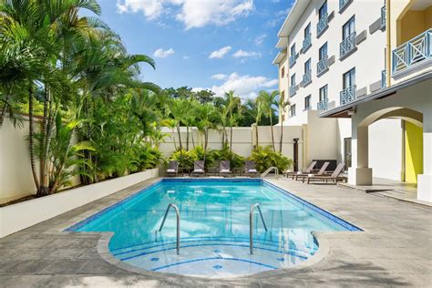 Hotels in Trinidad with Pool | Courtyard Port of Spain