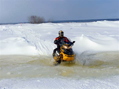 Meltdown Snowmobile Trail Conditions Riding Tips / Intrepid Snowmobiler