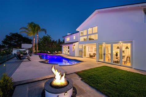 MAGNIFICENT CONTEMPORARY HOME IN ENCINO | California Luxury Homes ...