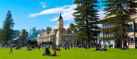 Cheap Hotels in Adelaide - Last Minute Hotel Deals Adelaide | Hotwire