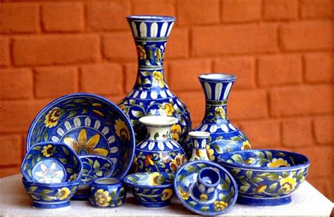 Indian Handloom and Handicraft Collection: Famous Handicrafts of Rajasthan Blue Pottery, Pottery ...