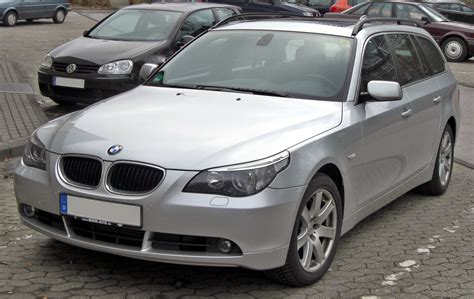 BMW 5 Series Touring (E61) 525d (177 Hp) Automatic 2004 - 2007 Specs ...