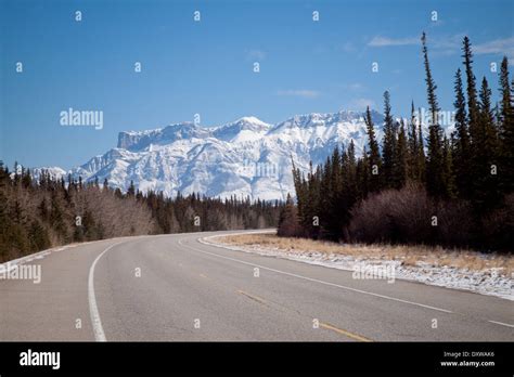 A view of the Yellowhead Highway (Trans-Canada Highway Route 16) in Stock Photo: 68169338 - Alamy