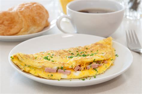 CHEESE-N-HAM OMELETTE - Brookfields