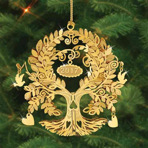 The 2017 Danbury Mint Annual Gold Christmas Ornament