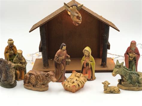 Vintage Nativity set with Wooden Crèche, Hand painted Figurines made in Japan Christmas Nativity ...