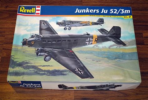 Build the Classic Junkers Ju 52 Model Kit: 1/48 Scale Aircraft ...