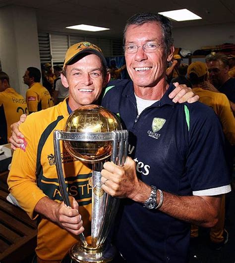 Adam Gilchrist and John Buchanan celebrate with the World Cup | ESPNcricinfo.com