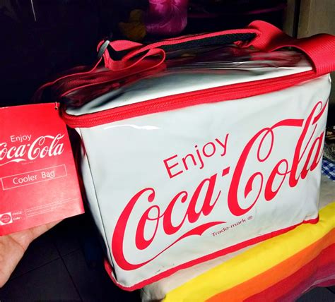 Coca-Cola Insulated Cooler Bag, Hobbies & Toys, Memorabilia ...