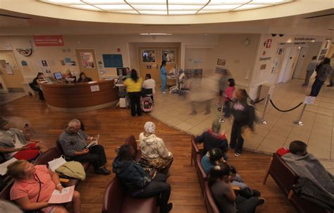 ‘The Waiting Room,’ About Highland Hospital, by Peter Nicks - The New ...