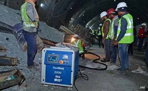 Rat-Hole Miners Begin Manual Drilling At Uttarakhand Tunnel