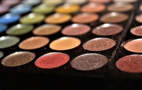 Best Eyeshadow Palettes: Top 5 Brands Most Recommended By Beauty Experts