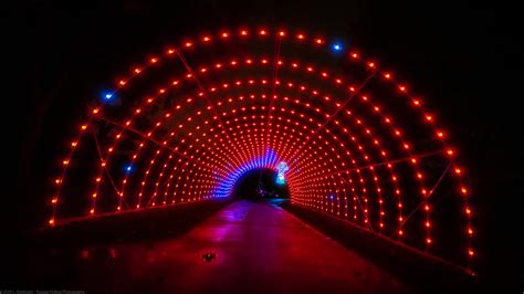 RGB Light Tunnel - Creative Displays