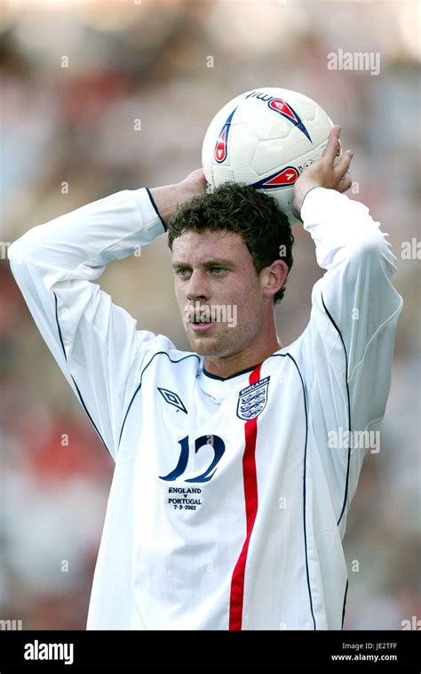 WAYNE BRIDGE ENGLAND & SOUTHAMPTON FC VILLA PARK BIRMINGHAM ENGLAND 07 ...