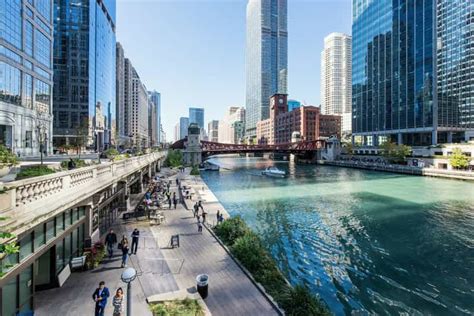 Chicago: Must See Chicago 90 minute Walking Tour | GetYourGuide