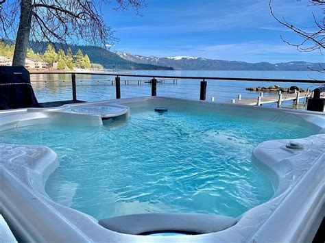 9 Best Cabins With Hot Tub Near Lake Tahoe, USA | Trip101