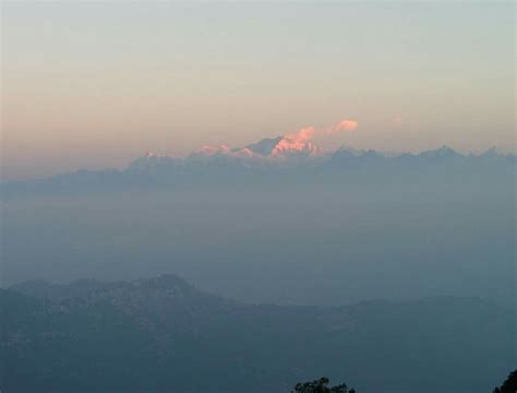 Sunrise on Kanchenjunga from Tiger Hill, Darjeeling. Breathtaking ...