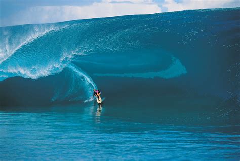 Surf Blog - Legendary Surf Spot Teahupoo