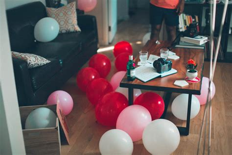 10 College House Party Ideas: How to Throw an Unforgettable College ...