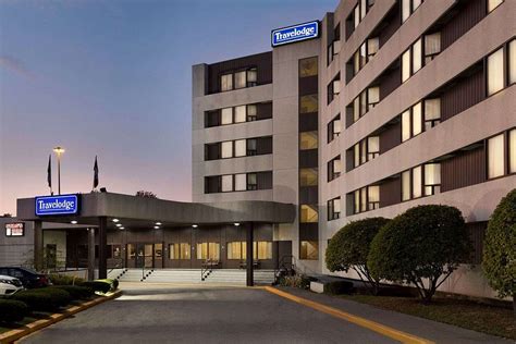 TRAVELODGE TORONTO EAST $68 ($̶7̶7̶) - Prices & Motel Reviews - Ontario