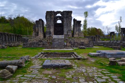 Martand Sun Temple | A gem of a temple in Kashmir! - Travel Twosome