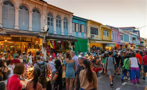 9 Great Phuket Night Markets for visitors - Thailand Awaits