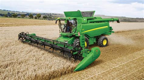 T670 Combine | Grain Harvesting | John Deere US