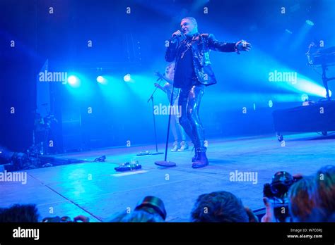 Erasure band hi-res stock photography and images - Alamy