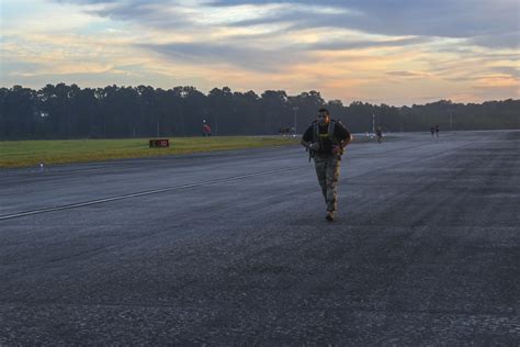 DVIDS - Images - Hunter Army Airfield runs to remember. [Image 2 of 5]