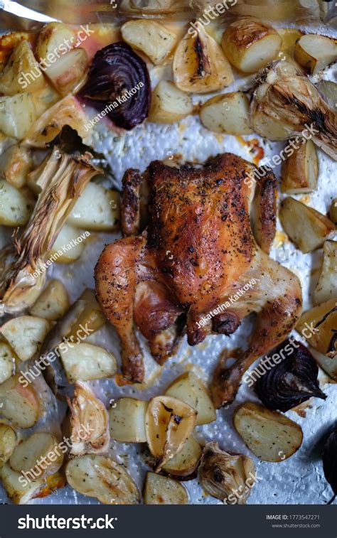 Cooking Whole Roasted Crispy Skin Chicken Stock Photo 1773547271 ...