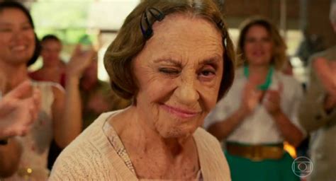 Laura Cardoso, aos 89 anos: “feminismo é uma luta que tem que ser ...