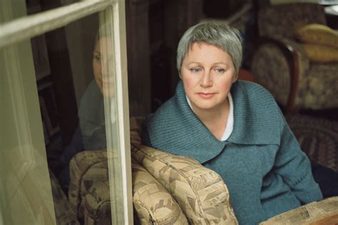 Cocteau Twins' Elizabeth Fraser teams with The Insects for "She Moved ...