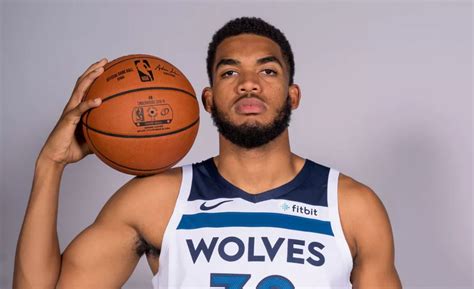 Karl-Anthony Towns out with wrist injury! - CourtSideHeat