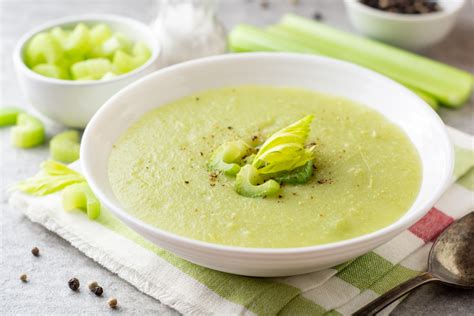 6 Best Celery Substitutes in Soup - Fanatically Food