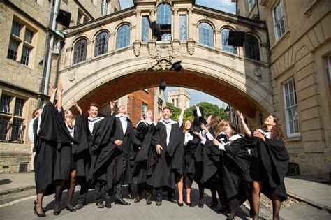 Graduation - Hertford College | University of Oxford