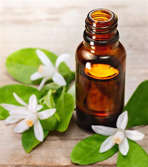 4 Benefits Of Neroli Oil: The Little Princess Of Aromatherapy