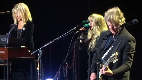 GYPSY - FLEETWOOD MAC LIVE AT ROD LAVER ARENA MELBOURNE 4/9/2019. - YouTube