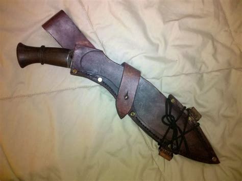 A new Leather Sheath for my Cold Steel Kukri - Bushcraft USA Forums