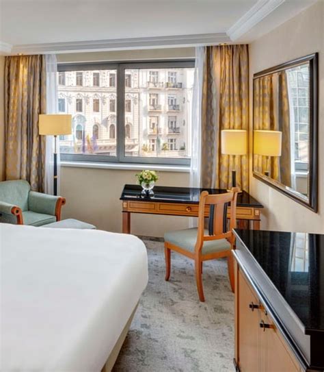 Luxury Rooms & Suites in Budapest | Kempinski Hotel Corvinus Budapest