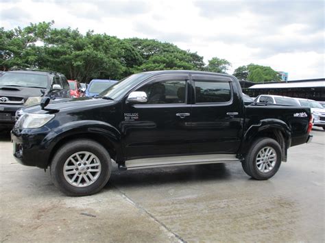 2012 – VIGO 4WD 3.0G AT DOUBLE CAB BLACK – 2015 - TOYOTA USED CARS